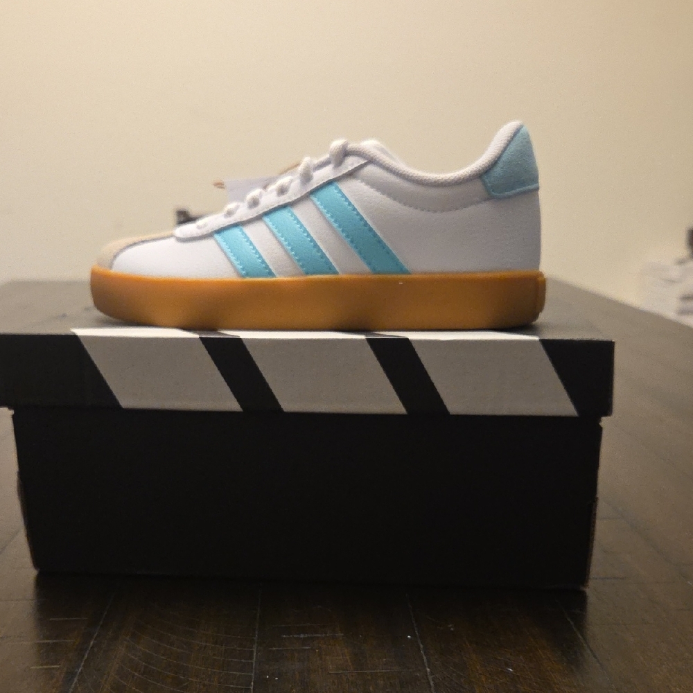 adidas Kids White Sneakers with Light Blue Stripes and Gum Sole